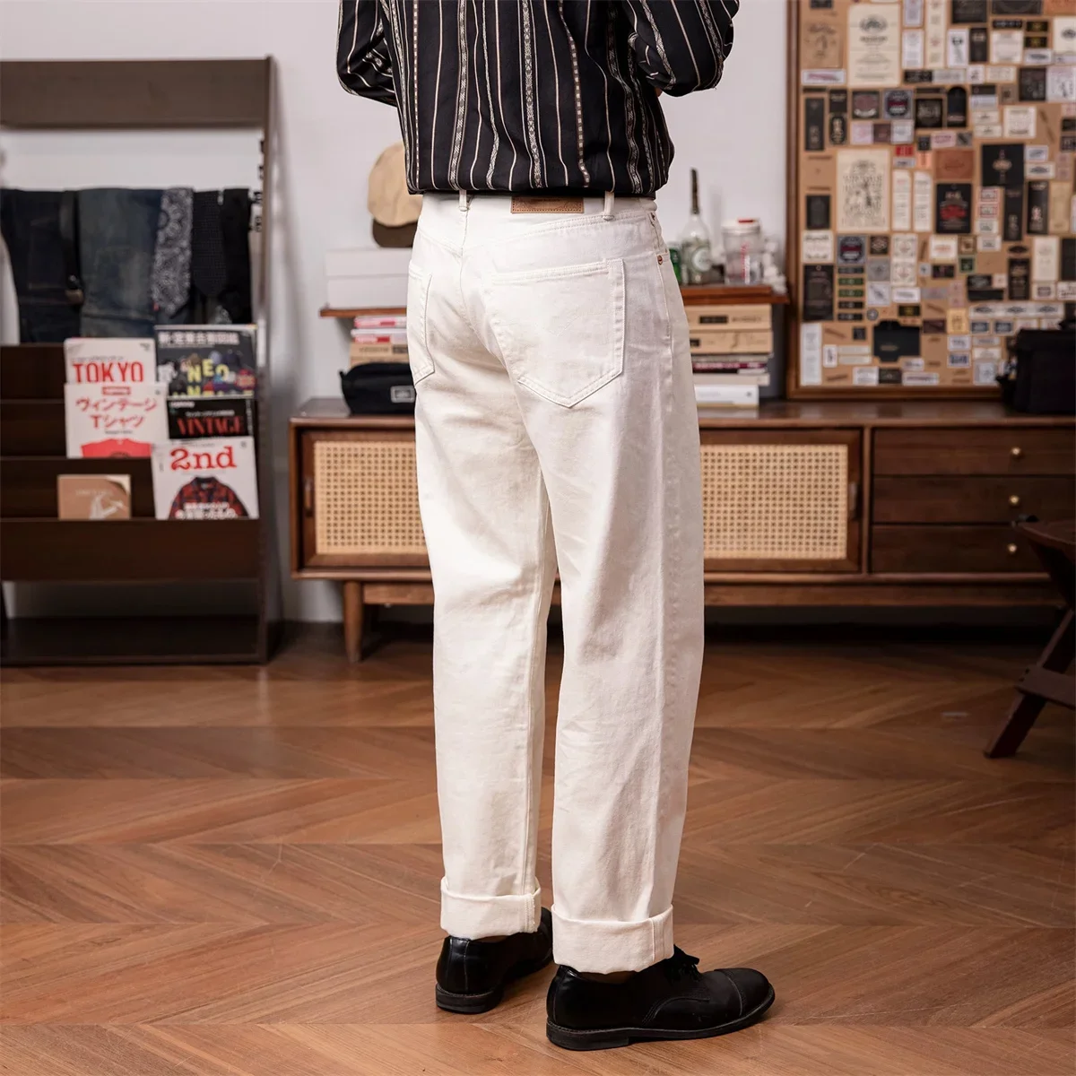 Red Tornado 55501 White Relaxe - đánh giá và giá Levis Jeans 501